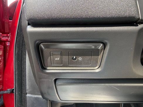 Used 2017 Land Rover Range Rover Evoque SE Premium image 38