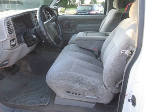 Used 1998 Chevrolet Silverado 2500 2WD Extended Cab w/ Preferred Equipment Group 2 image 10
