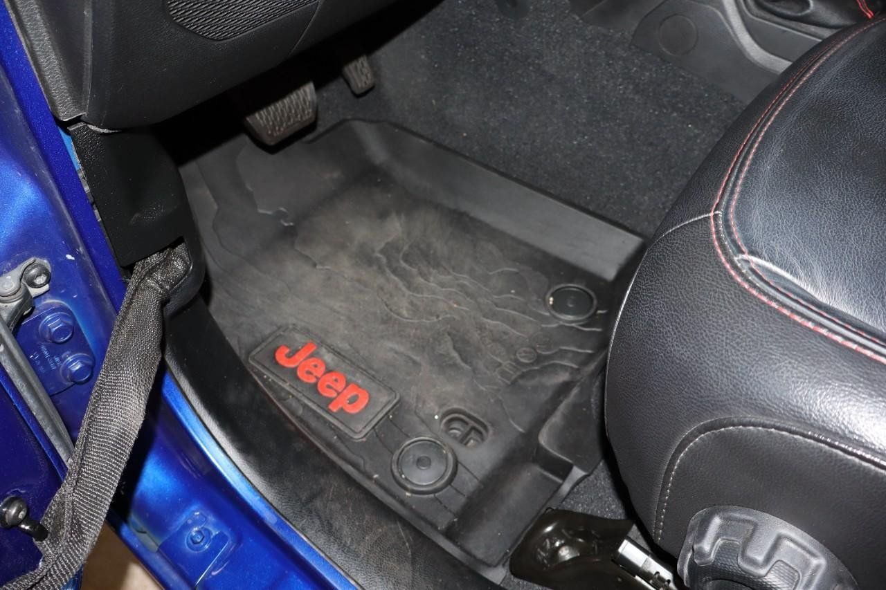 Used 2020 Jeep Wrangler Unlimited Rubicon AWD/4WD image 11
