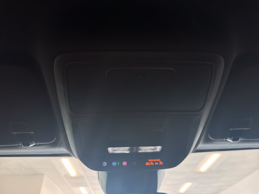 New 2027 GMC Terrain Elevation w/ Elevation Premium Package FWD image 16