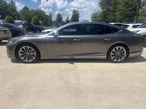 Used 2023 Lexus LS 500 w/ Interior Upgrade Package RWD image 7