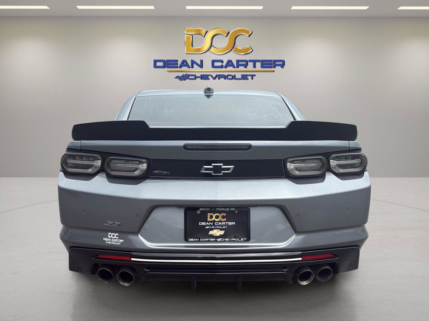 Used 2020 Chevrolet Camaro SS RWD image 3