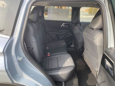 New 2026 Mitsubishi Outlander SE image 26