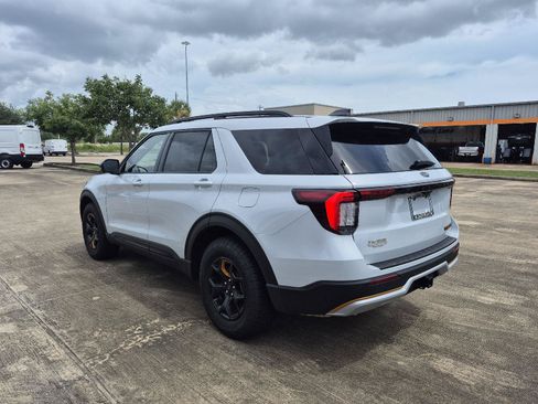 Certified 2026 Ford Explorer Tremor AWD/4WD image 12