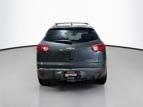 Used 2012 Chevrolet Traverse LS w/ LPO, 'HIT The Road' Package FWD image 7