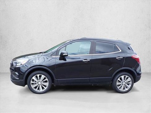 Used 2019 Buick Encore Preferred AWD/4WD image 2