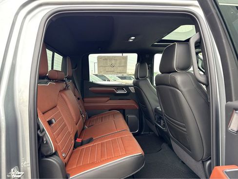 New 2026 GMC Sierra 1500 Denali Ultimate image 6