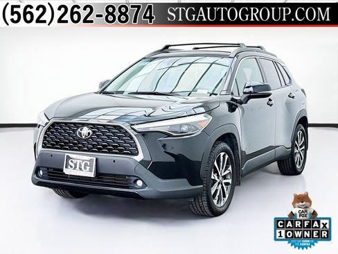 Used 2023 Toyota Corolla Cross XLE image 1