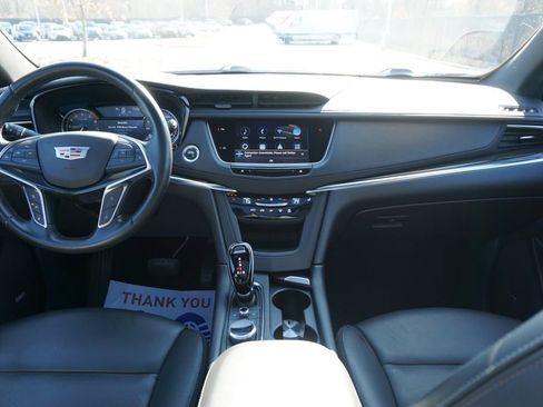 Used 2022 Cadillac XT5 Premium Luxury image 17