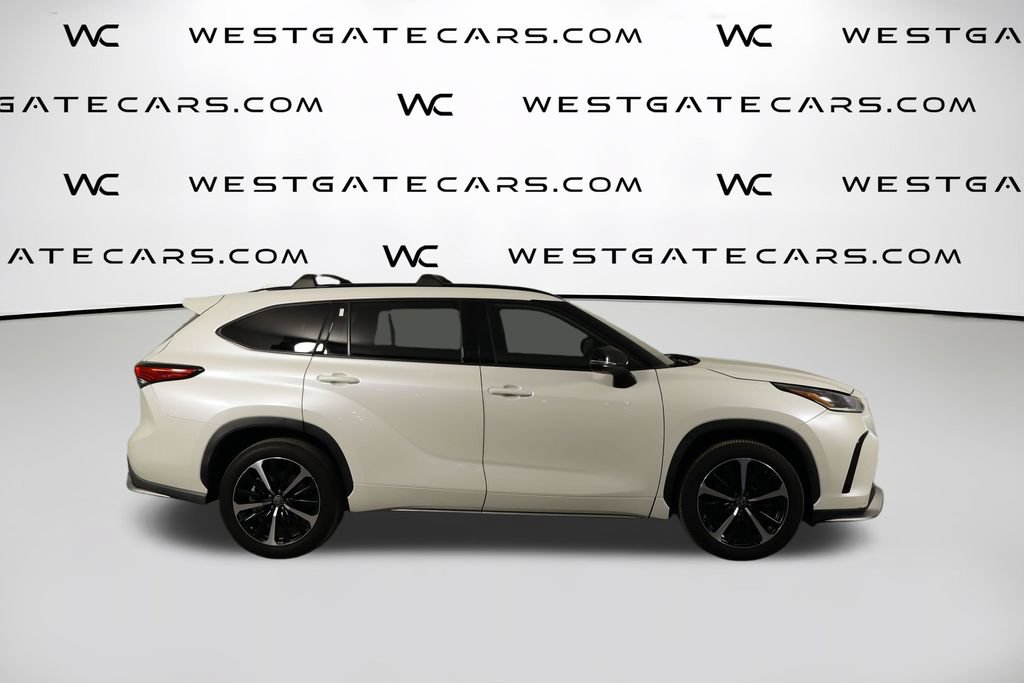 Used 2021 Toyota Highlander XSE AWD/4WD image 46