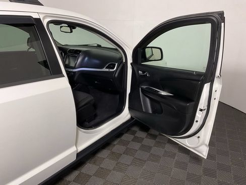 Used 2019 Dodge Journey SE w/ Premium Group AWD/4WD image 34