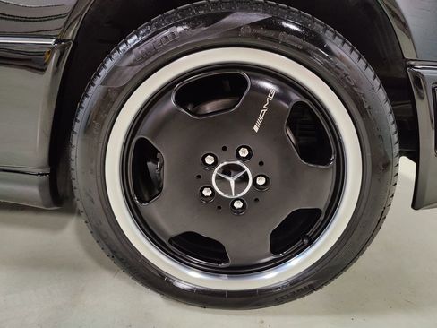 Used 1995 Mercedes-Benz E 320 Convertible image 23