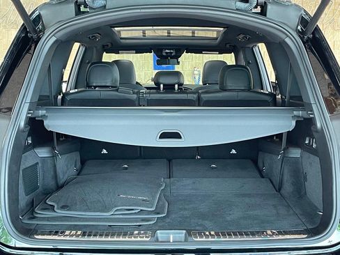 Used 2023 Mercedes-Benz GLS 580 4MATIC image 27