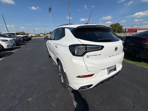 Used 2026 Buick Encore GX Avenir w/ Avenir Convenience Package AWD/4WD image 6