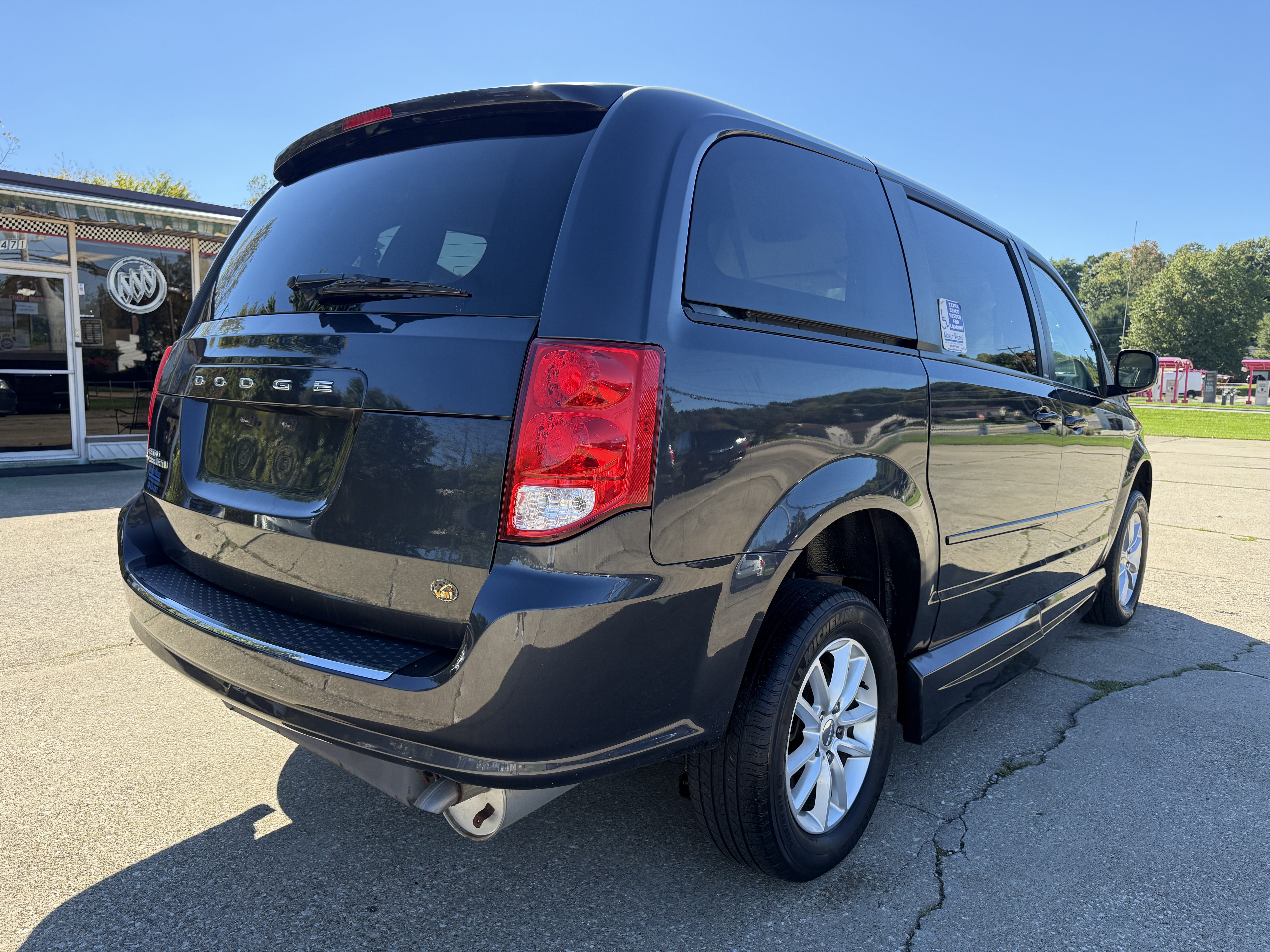 Used 2013 Dodge Grand Caravan SXT FWD image 5