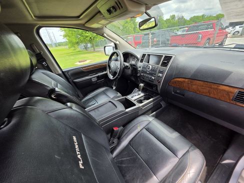 Used 2011 Nissan Armada Platinum w/ 2nd Row Captain Seat Pkg AWD/4WD image 4