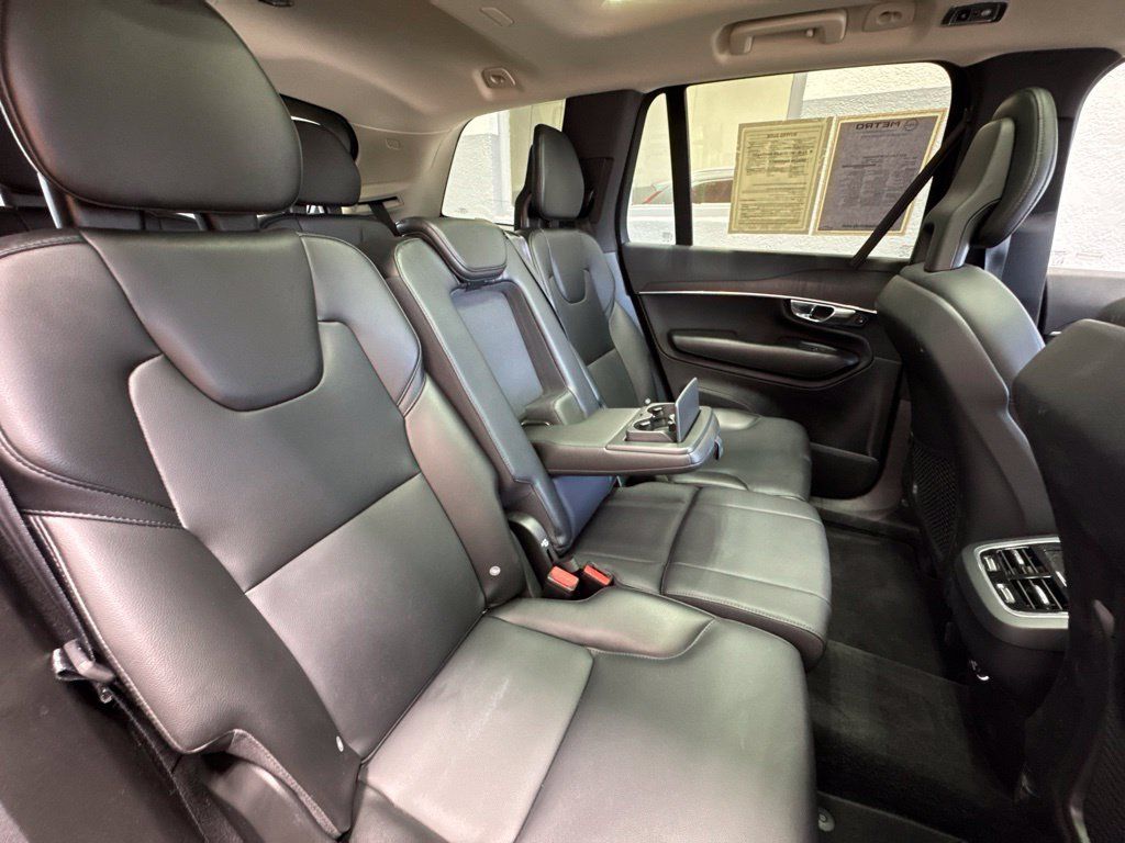 Used 2020 Volvo XC90 T5 Momentum w/ Protection Package Premier AWD/4WD image 31