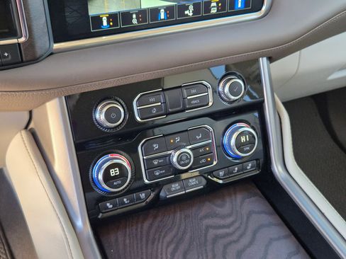 Certified 2024 GMC Yukon XL Denali w/ Max Trailering Package image 19