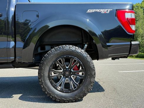 Used 2022 Ford F150 Lariat w/ Equipment Group 502A High AWD/4WD image 11