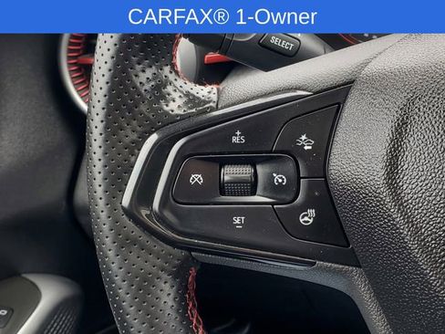 Certified 2024 Chevrolet Trax RS w/ Sunroof Package FWD image 19