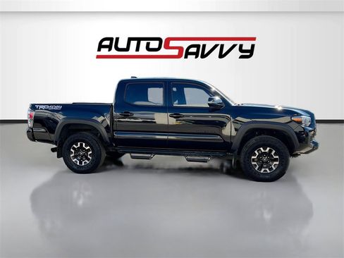 Used 2023 Toyota Tacoma TRD Off-Road image 8