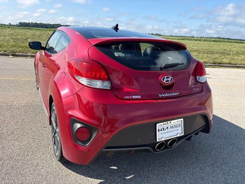 Used 2017 Hyundai Veloster Turbo w/ Tech Package 02 FWD image 9