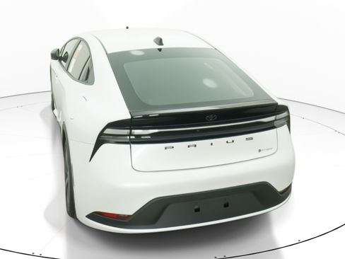 New 2026 Toyota Prius Plug-In Hybrid image 6