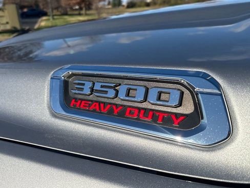 Used 2020 RAM 3500 Laramie image 13