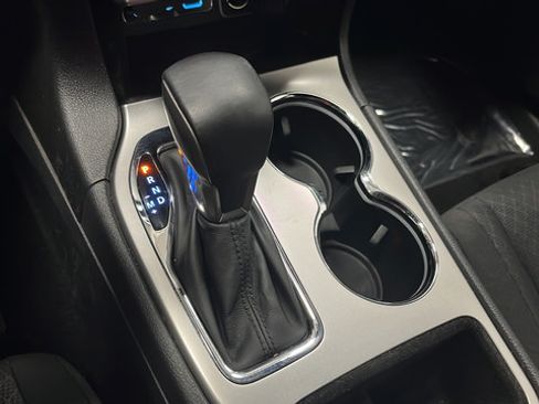 Used 2019 Jeep Grand Cherokee Laredo AWD/4WD image 18