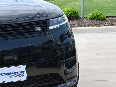 Used 2025 Land Rover Range Rover Sport Dynamic SE image 10