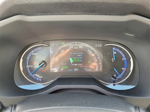 Used 2024 Toyota RAV4 SE image 29