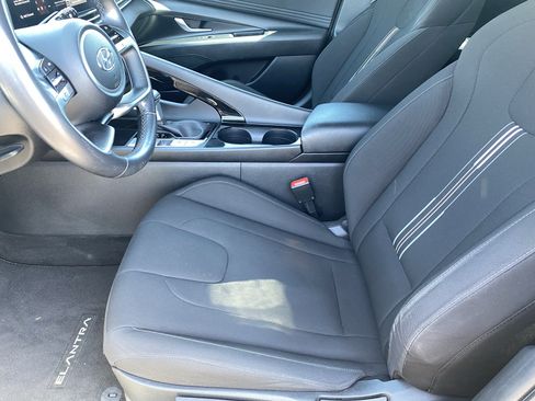 Certified 2023 Hyundai Elantra SEL w/ Convenience Package FWD image 16