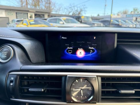 Used 2017 Lexus IS 300 AWD w/ Premium Package image 34