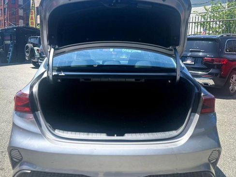 Used 2024 Kia Forte LXS FWD image 6