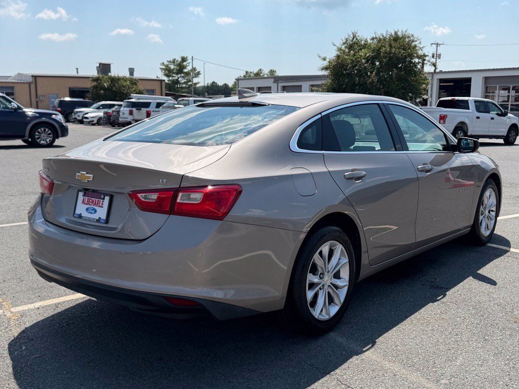 Used 2023 Chevrolet Malibu LT FWD image 3