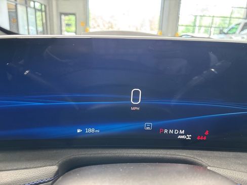 Used 2024 Cadillac XT4 Sport image 28