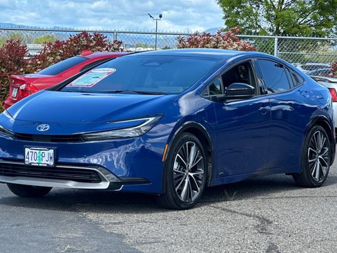 Used 2023 Toyota Prius Limited image 8