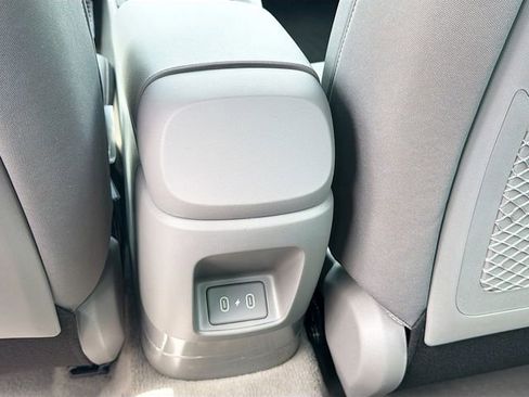New 2026 Hyundai Elantra SEL Sport Premium FWD image 25