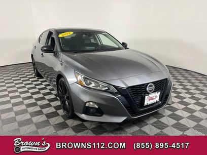 Used 2022 Nissan Altima 2.5 SR w/ Midnight Edition Package