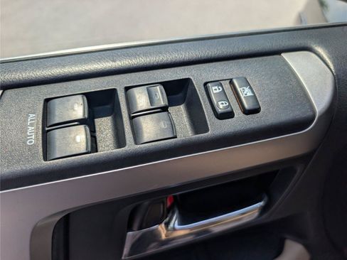 Used 2018 Toyota 4Runner Limited AWD/4WD image 20