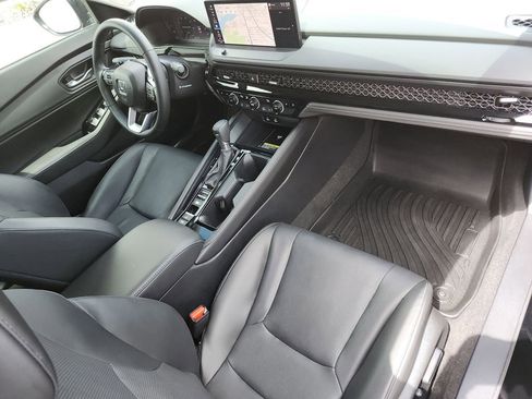 Used 2024 Honda Accord Touring image 11