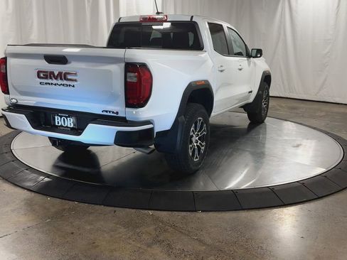 Used 2023 GMC Canyon AT4 image 8
