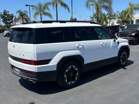 Used 2025 Hyundai Santa Fe SEL image 9