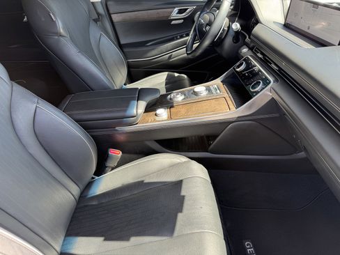 Used 2023 Genesis GV80 2.5T w/ Advanced Package image 8