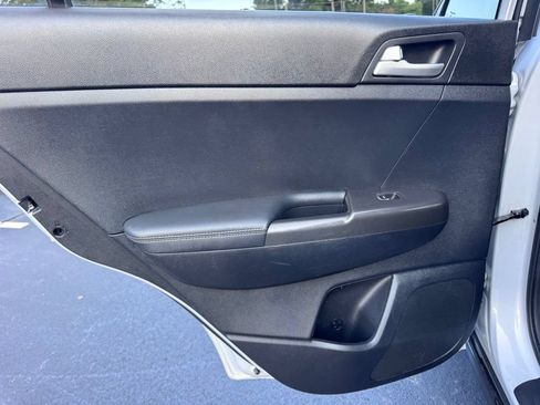 Used 2018 Kia Sportage LX AWD/4WD image 25