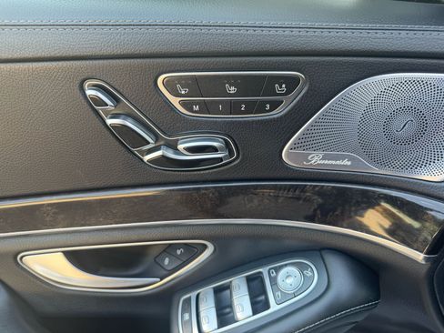 Used 2018 Mercedes-Benz S 560 4MATIC Sedan image 27