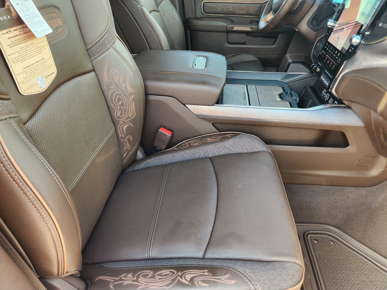 New 2027 RAM 2500 Limited AWD/4WD image 15