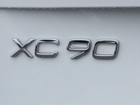 Certified 2026 Volvo XC90 B5 Plus w/ Protection Package Premier AWD/4WD image 13