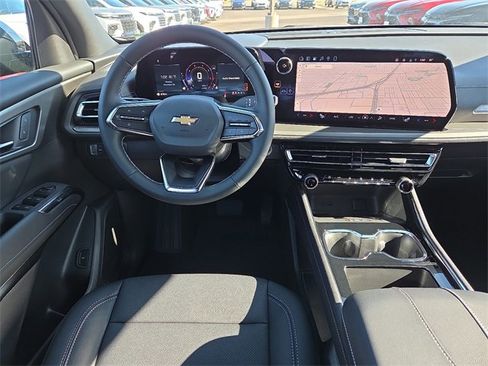 New 2026 Chevrolet Traverse LT w/ Driver Confidence Package image 8