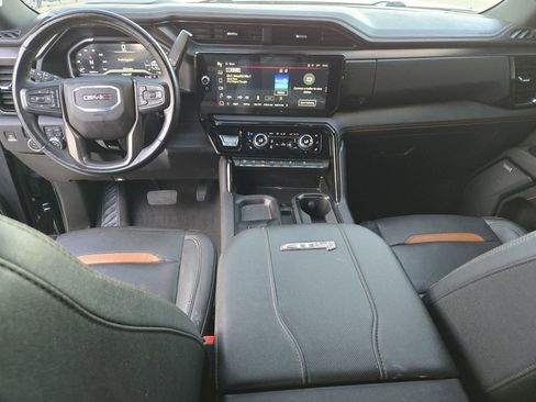 Used 2024 GMC Sierra 2500 AT4 w/ AT4 Premium Plus Package AWD/4WD image 12